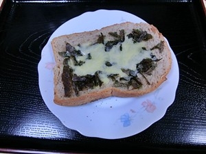 海苔とチーズのトースト