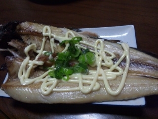 焼きほっけのマヨネギのせ