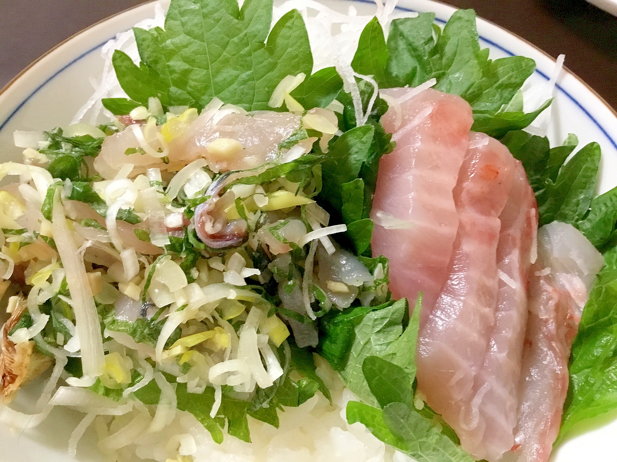 鯵と金目鯛の海鮮丼