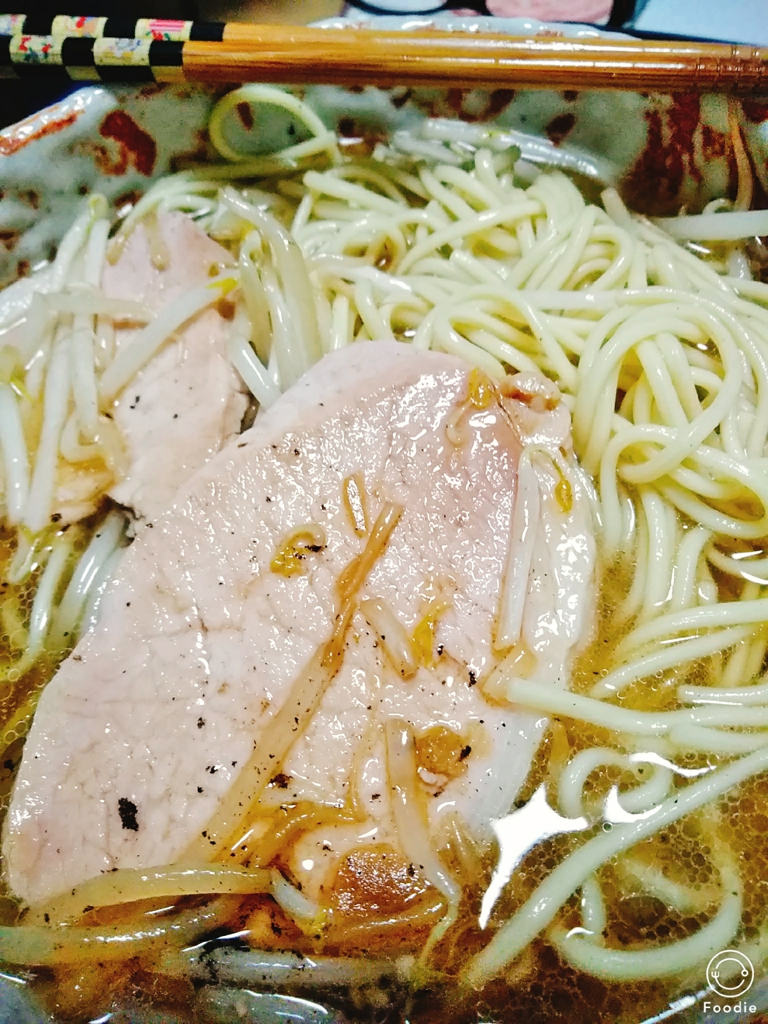 焼きハムもやしラーメン