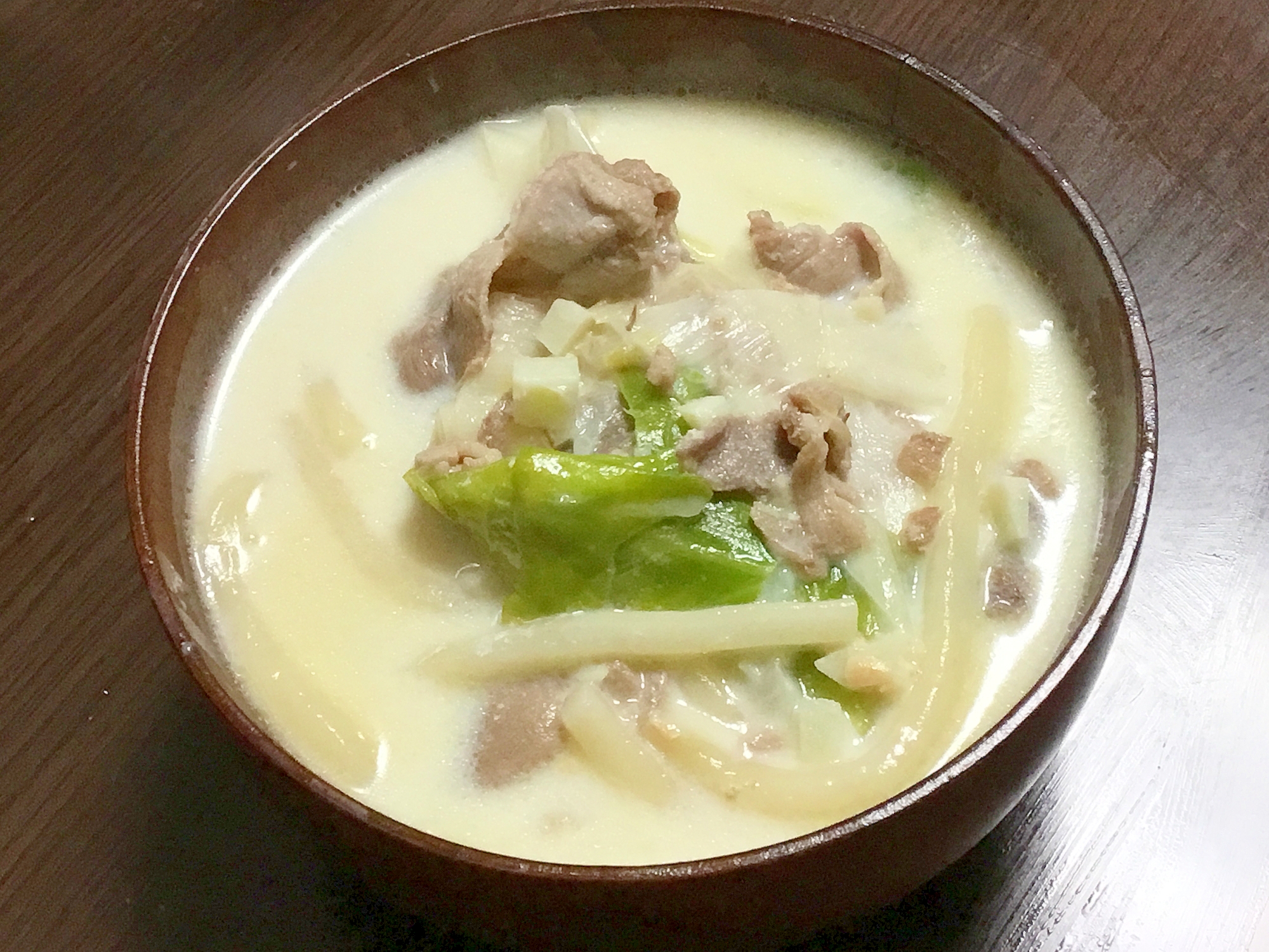 子どもとのランチに♪牛乳味噌うどん