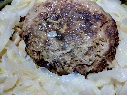 ニコちゃんコロッケ♪サラダ˖✧˖°