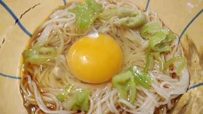 夏はぶっかけ 生卵そうめん レシピ 作り方 By どんぐり0番地 楽天レシピ