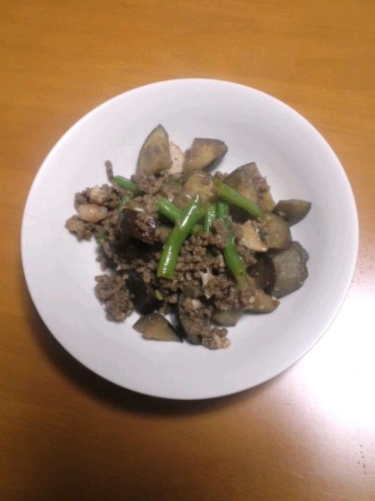 余りの挽き肉といんげんを入れて作ってみました♪♪簡単に出来て美味しかったぁ♪