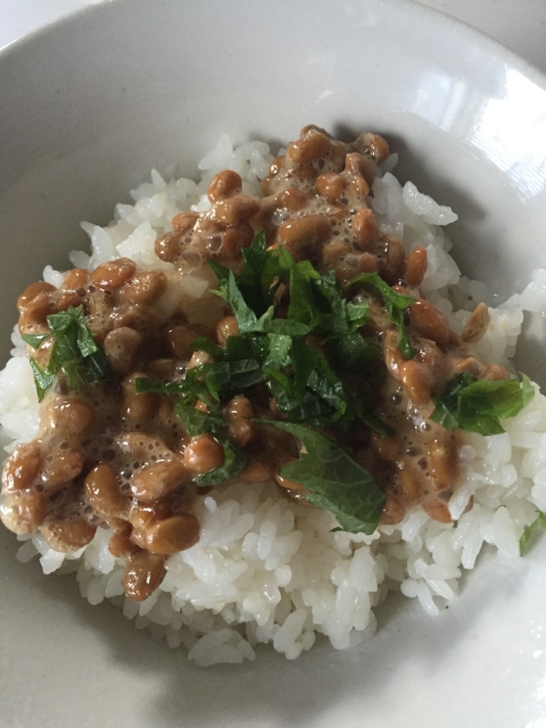 大葉納豆丼