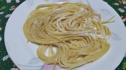 クリームチーズ塩胡椒パスタ