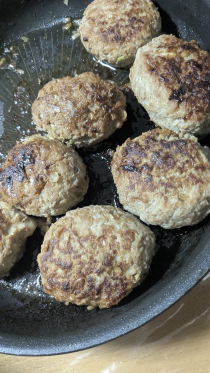 国産チーズ入りハンバーグ
