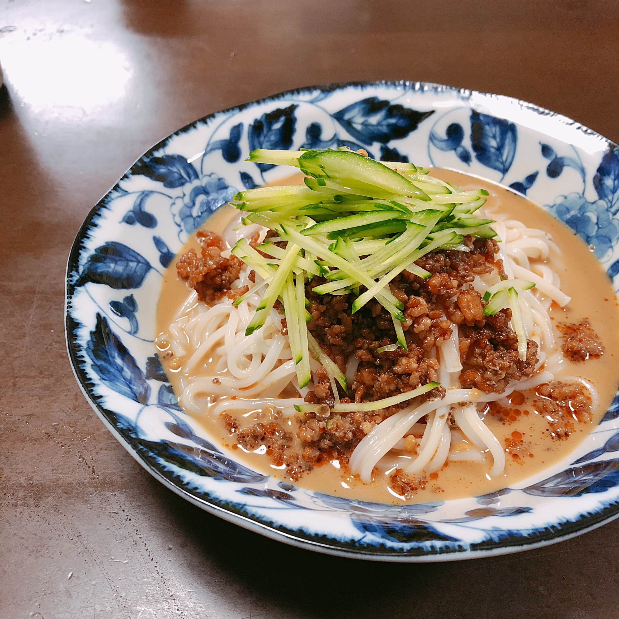 冷たい担々麺