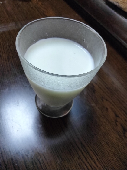 こんにちは。簡単に美味しくできました。確かに飲むヨーグルト高いですね、買ってないですが(^_^;) レシピ有難うございました。