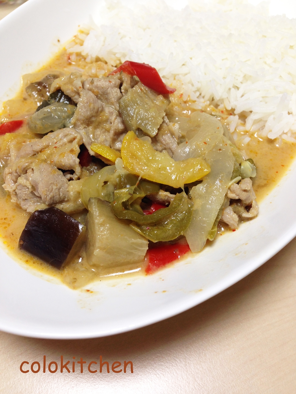 豚肉と夏野菜のタイカレー レッドカレーペースト レシピ 作り方 By Colokitchen 楽天レシピ 豚肉と夏野菜のタイカレー レッドカレーペースト レシピ 作り方 By Colokitchen 楽天レシピ