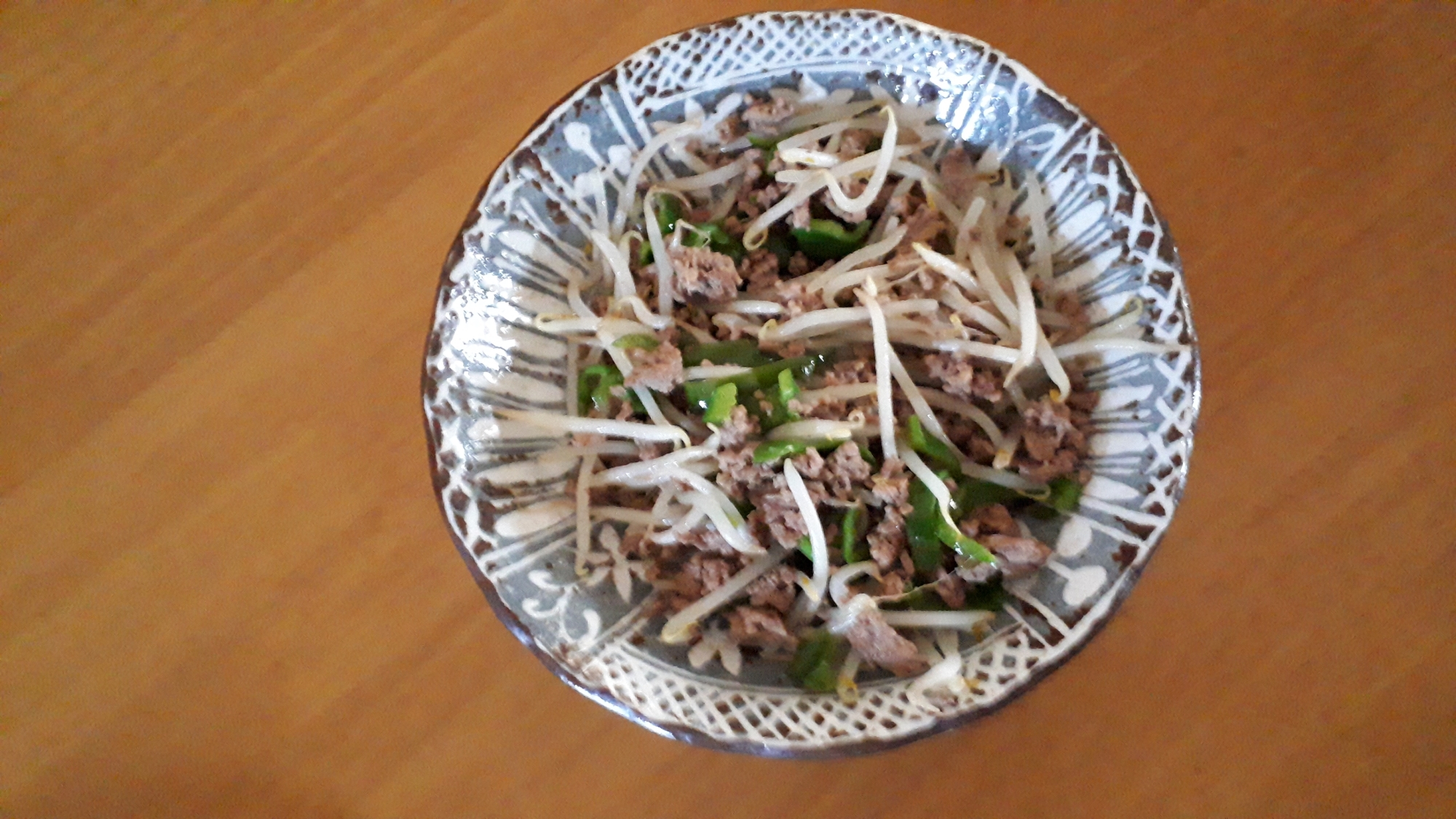 ミンチ もやし ピーマンの鶏ガラ炒め レシピ 作り方 By みぽりん9215 楽天レシピ