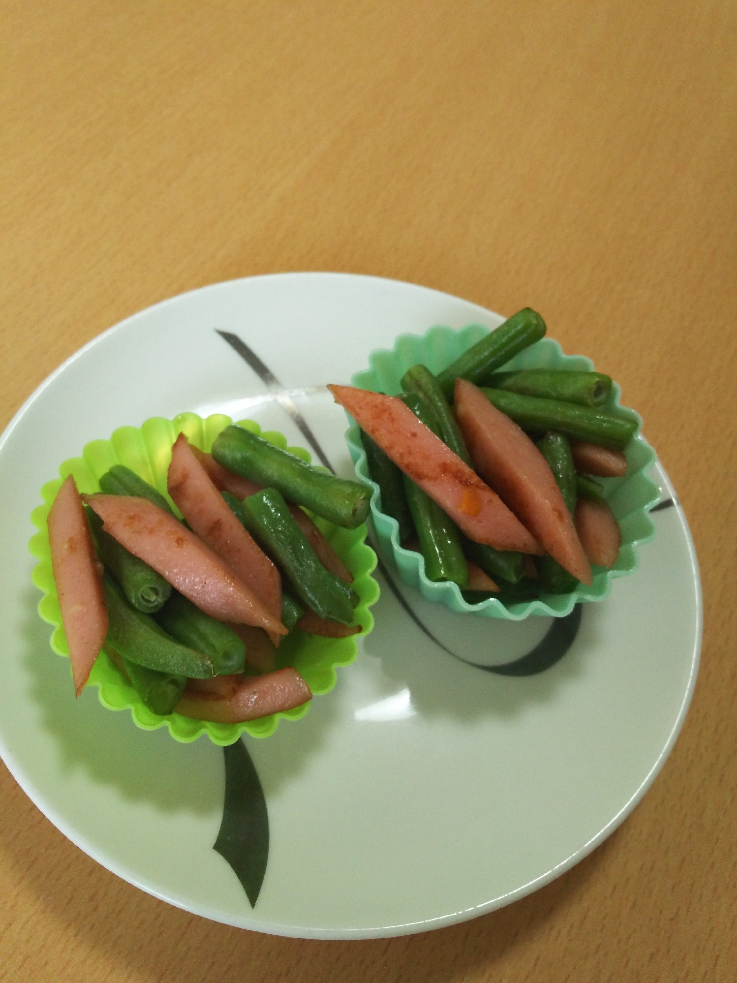 お弁当に 魚肉ソーセージといんげん炒め レシピ 作り方 By ぺぽかぼちゃ 楽天レシピ お弁当に 魚肉ソーセージといんげん炒め レシピ 作り方 By ぺぽかぼちゃ 楽天レシピ