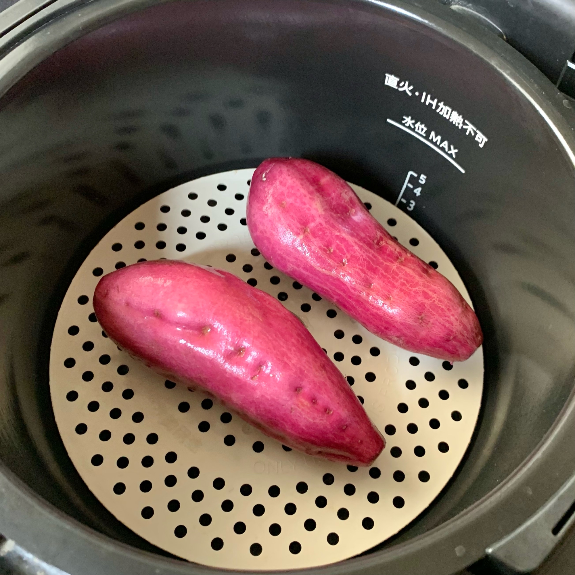 ホットクックで蒸し芋を作る