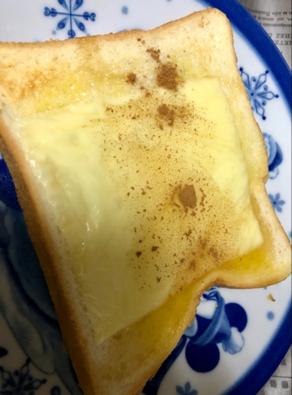 シナモン  チーズメープルパン