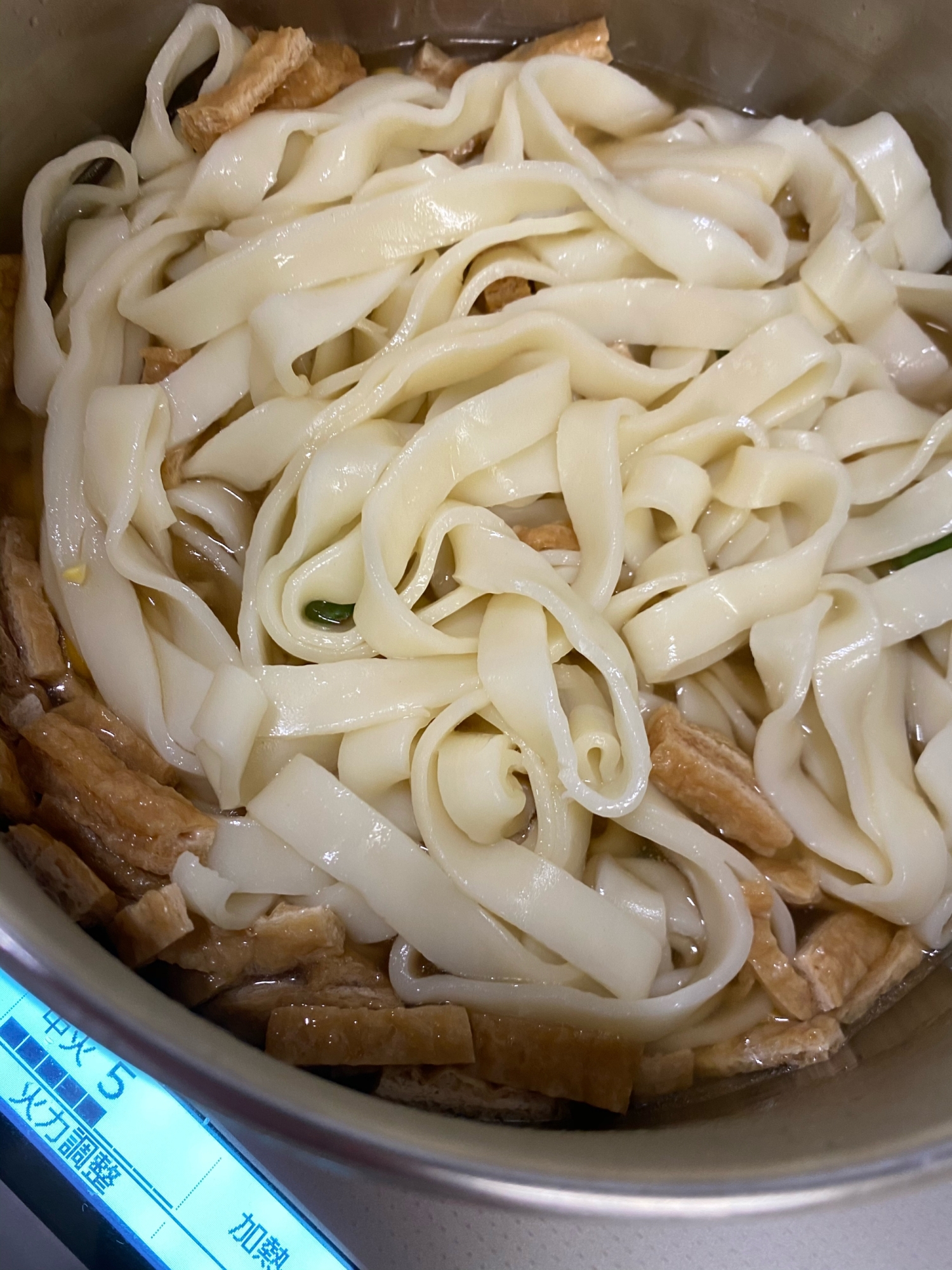 甘めのうどんあげ入りきしめんうどん