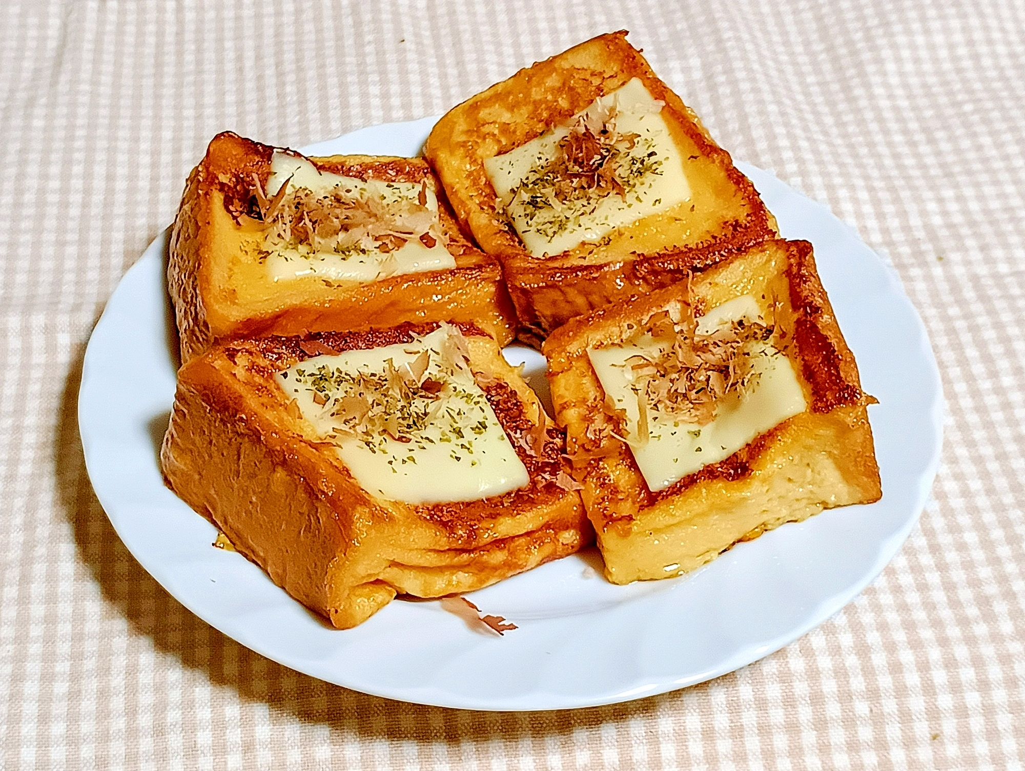 焼きそばソースでチーズフレンチトースト