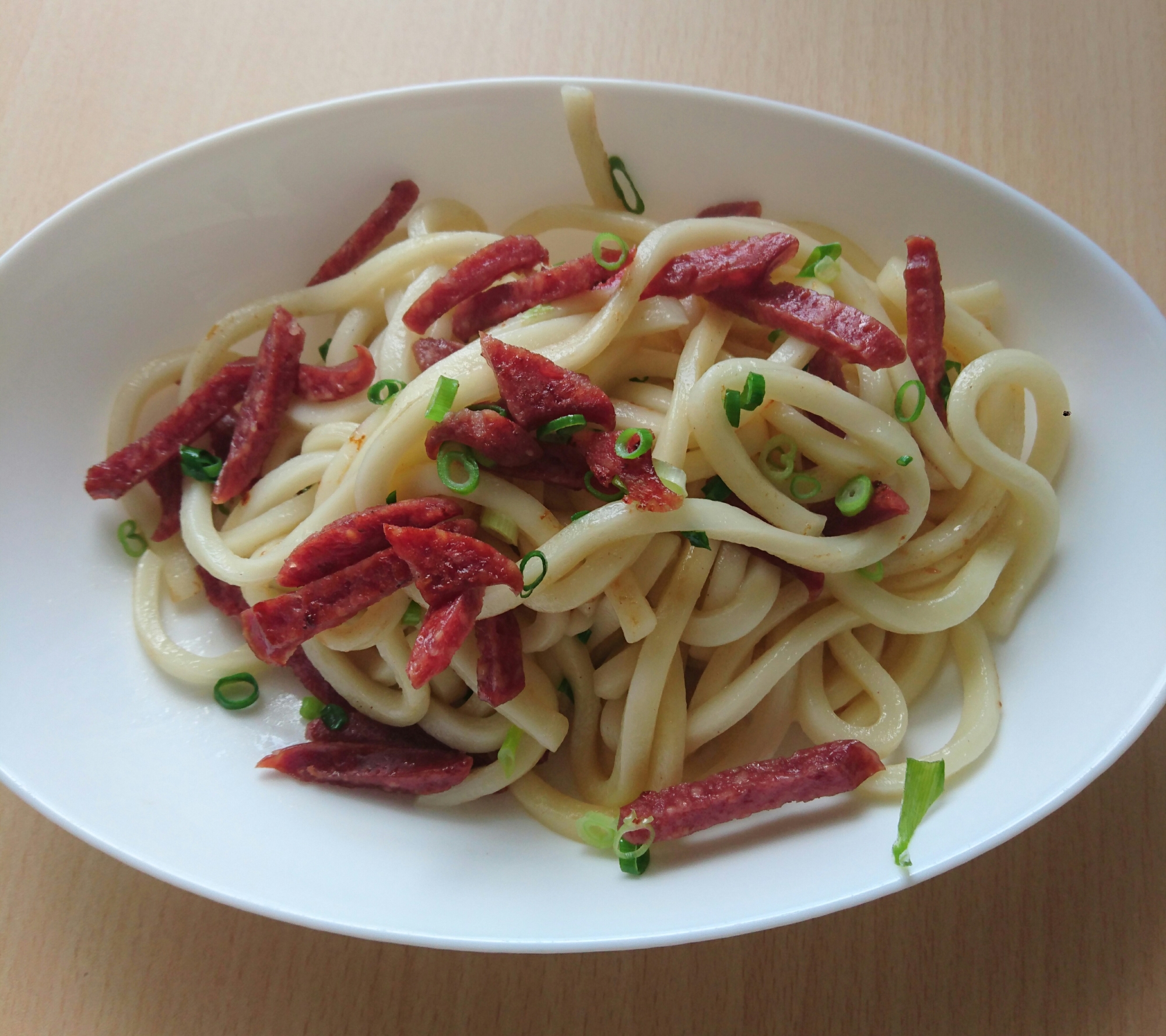 サラミの焼きうどん