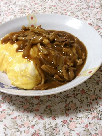 オムライス作るよりもごはんを炒めず簡単(^^♪ごちそうさまでした(^-^)