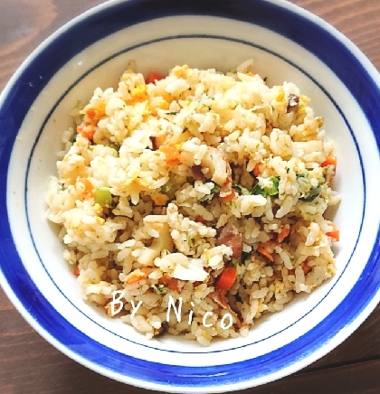 焼き肉のたれで♪挽き肉☆ちくわ☆野菜チャーハン