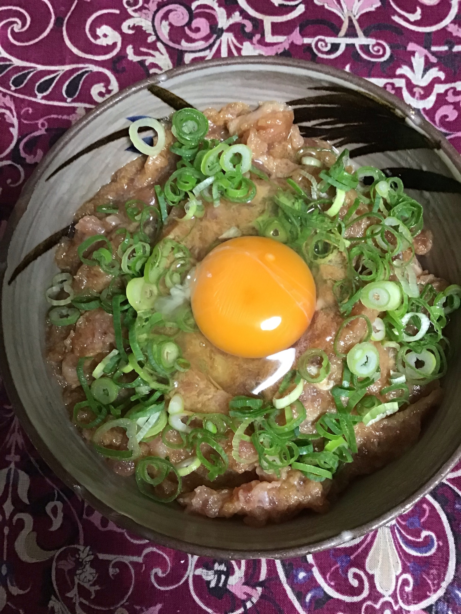 マグロたたき丼