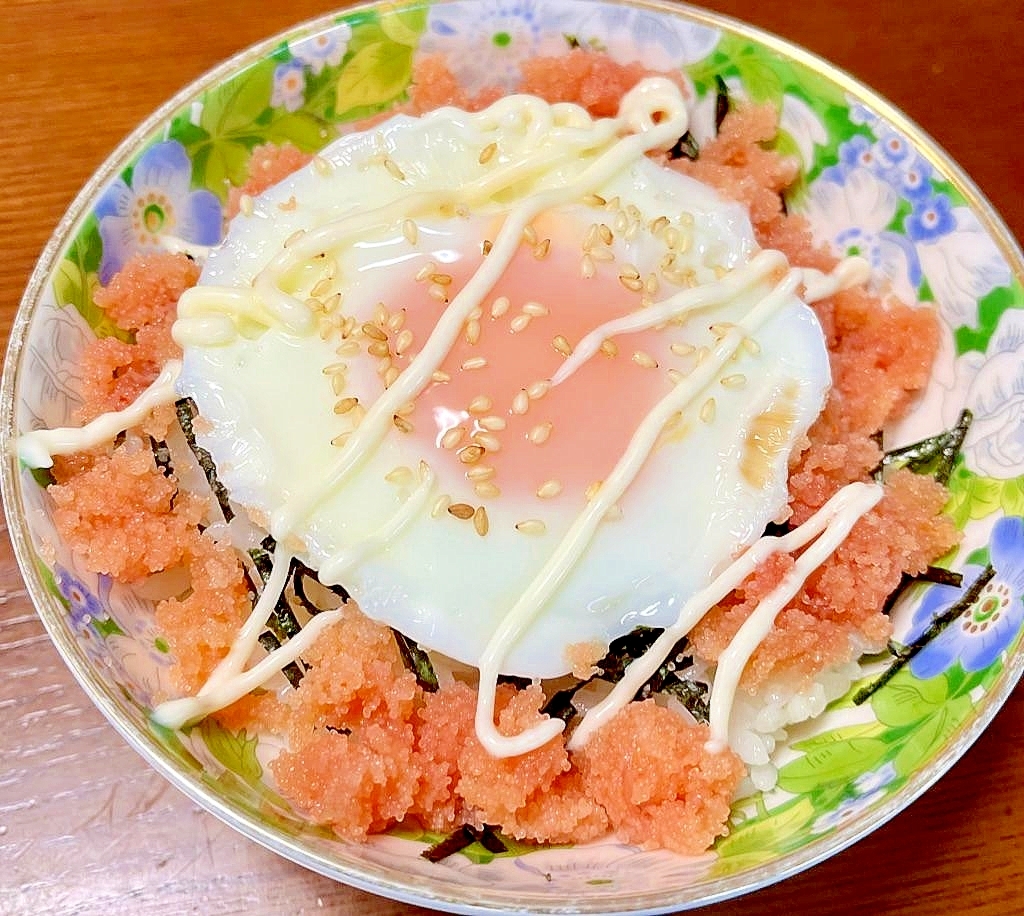 目玉焼きのせ明太子ご飯