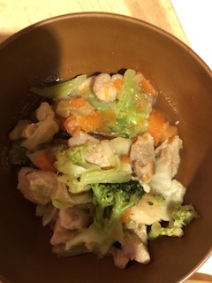 野菜たっぷり、鶏肉野菜炒め