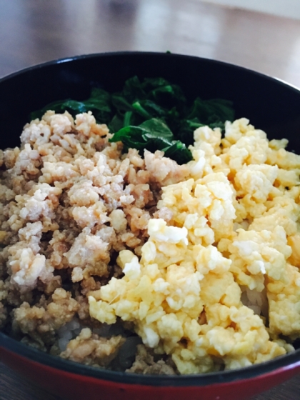 彩りあざやか！三色丼☆