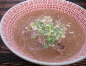 コラーゲンたっぷり牛骨春雨スープ