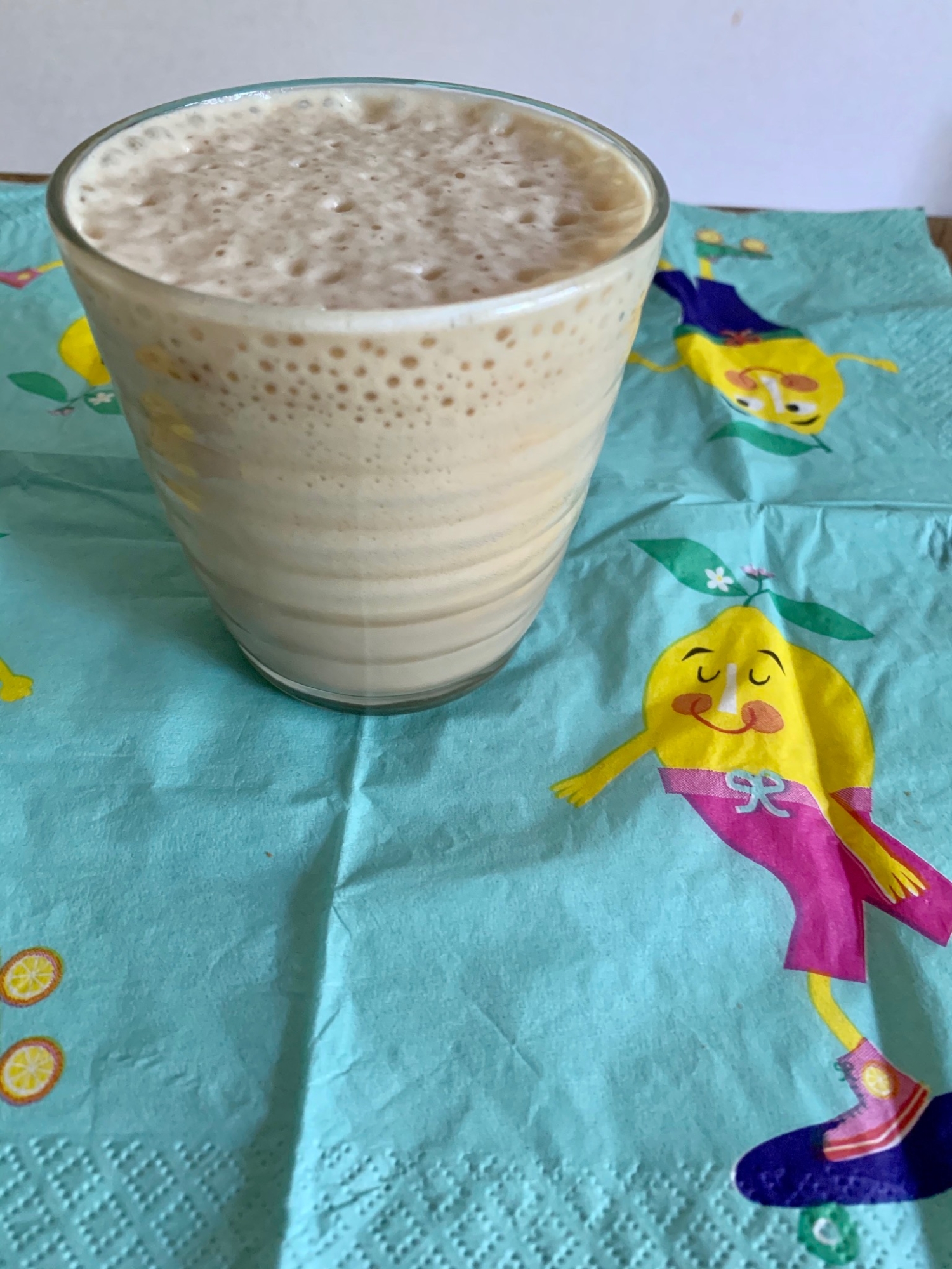 ペットボトルで簡単に フワフワカフェラテ レシピ 作り方 By つゆだくみそしる 楽天レシピ