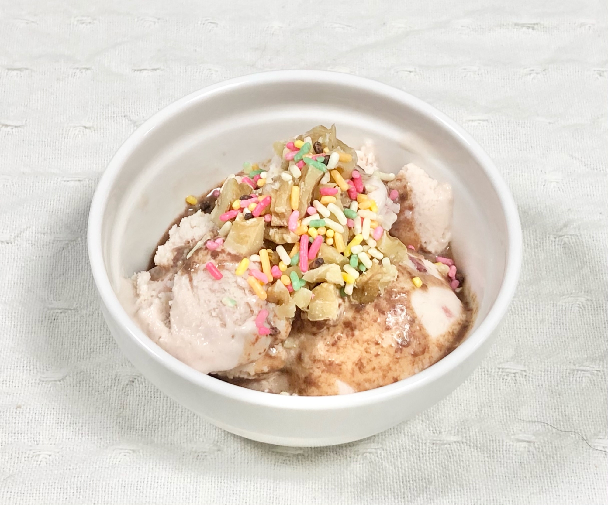 簡単 アイスクリームにチョコと胡桃トッピング レシピ 作り方 By くろみつきなこもち 楽天レシピ 簡単 アイスクリームにチョコと胡桃トッピング レシピ 作り方 By くろみつきなこもち 楽天レシピ