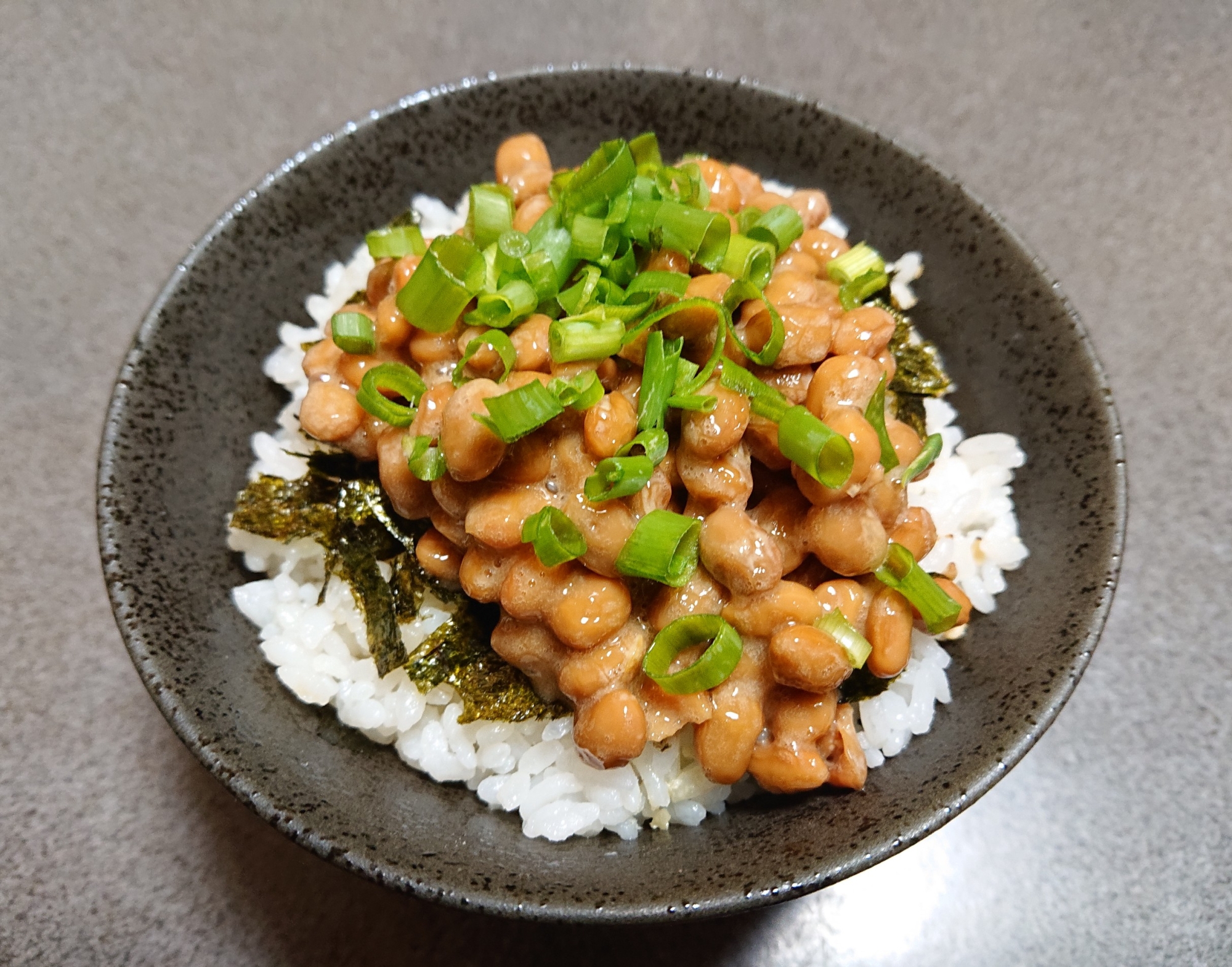 納豆わさびご飯