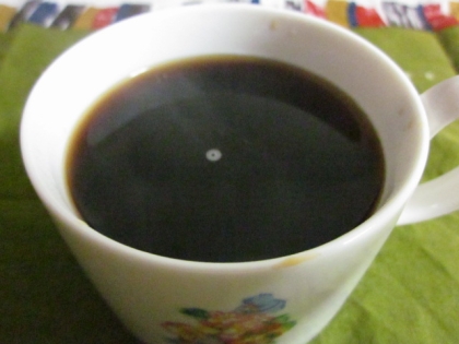 刺激的な「赤と黒」★レッドペッパーブラックコーヒー