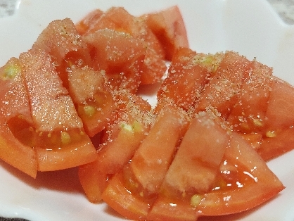 トマト♡粉チーズ・オリーブオイル・塩