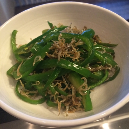 ☆お弁当に♪副菜に♪ご飯のお供にじゃこピー☆