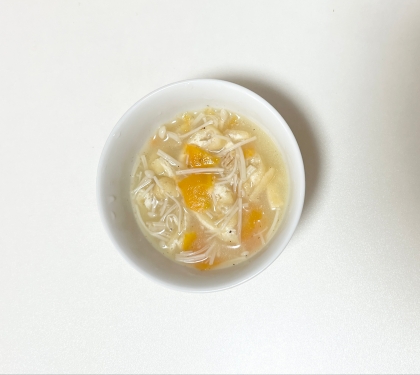 さつまいもとえのきの味噌汁