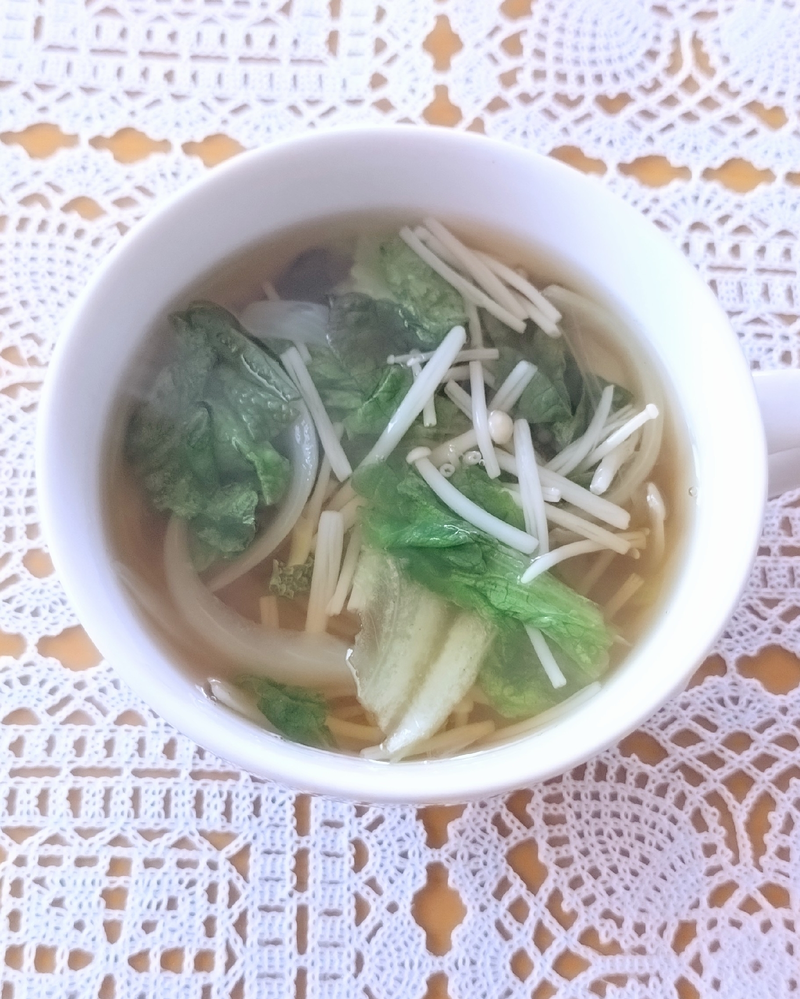 サニーレタスと玉ねぎのスープ☆
