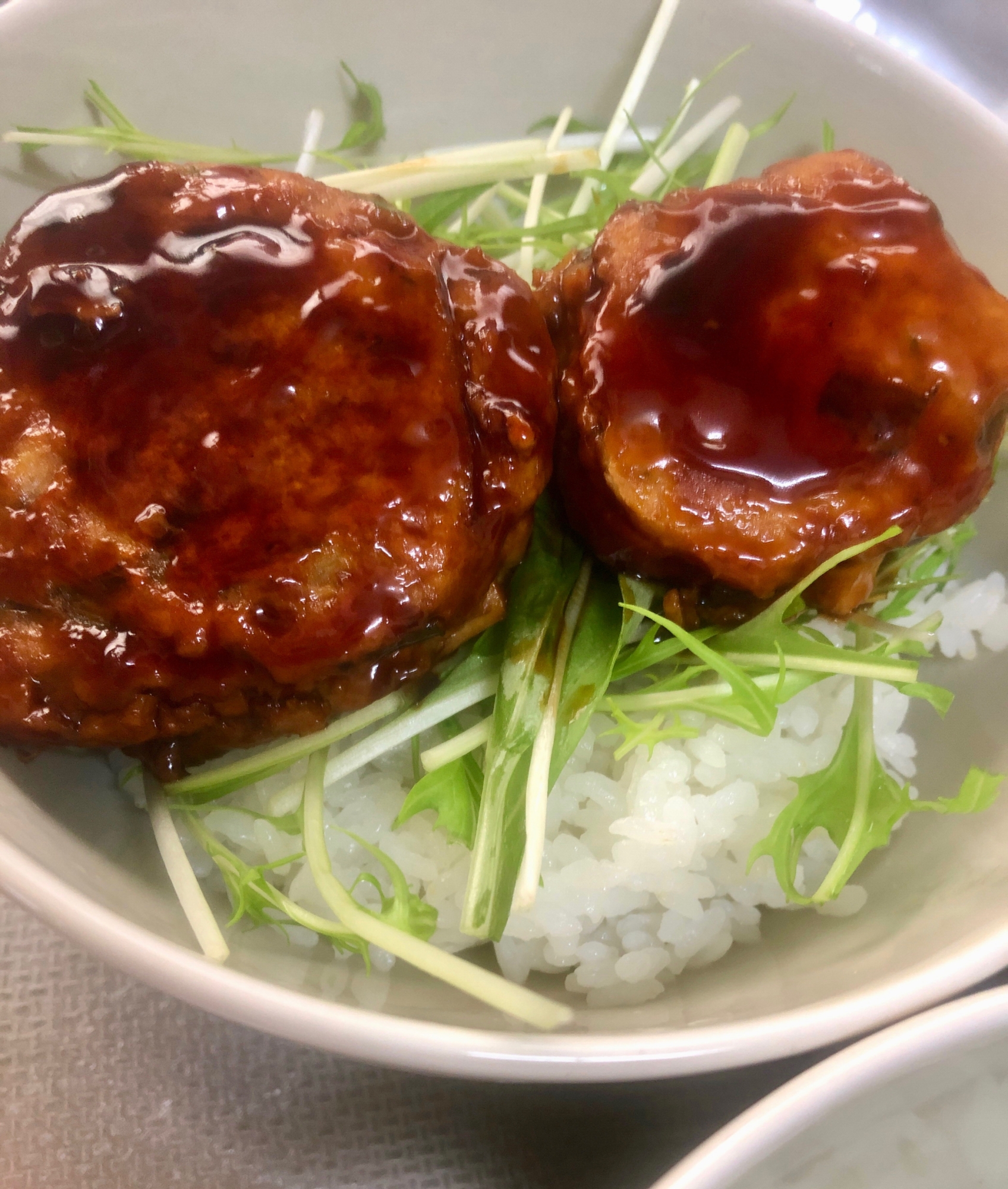 鰻のタレでつくね丼