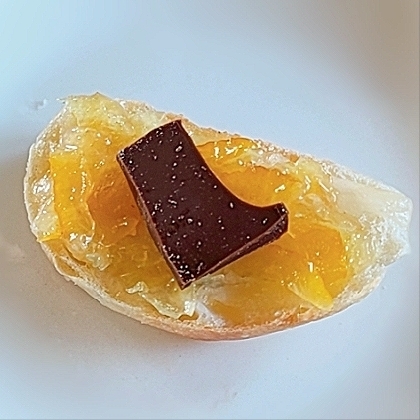 柚子ジャムとチョコでとても美味しかったです(*^-^*)