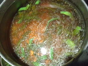 モロッコインゲンとねぎの中華味スープ