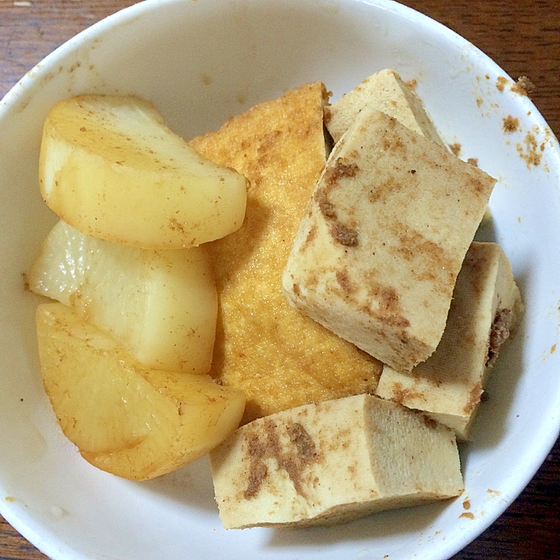 厚揚げ、高野豆腐、大根の煮物