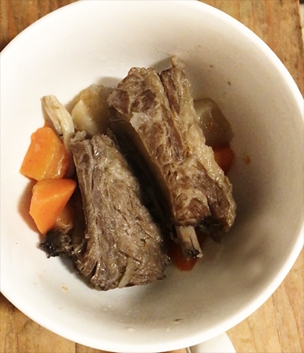 豚スペアリブと根菜の煮物