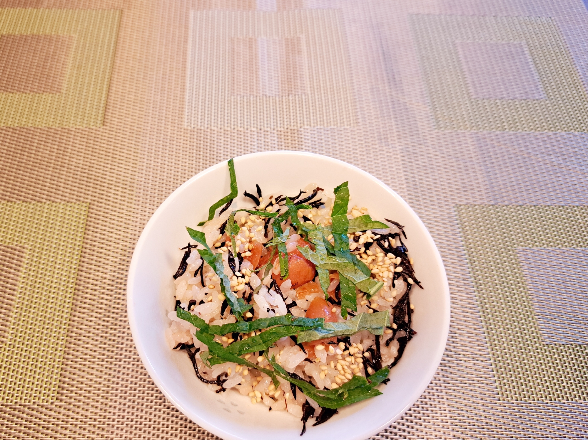 梅干しと ひじきの 炊き込みご飯