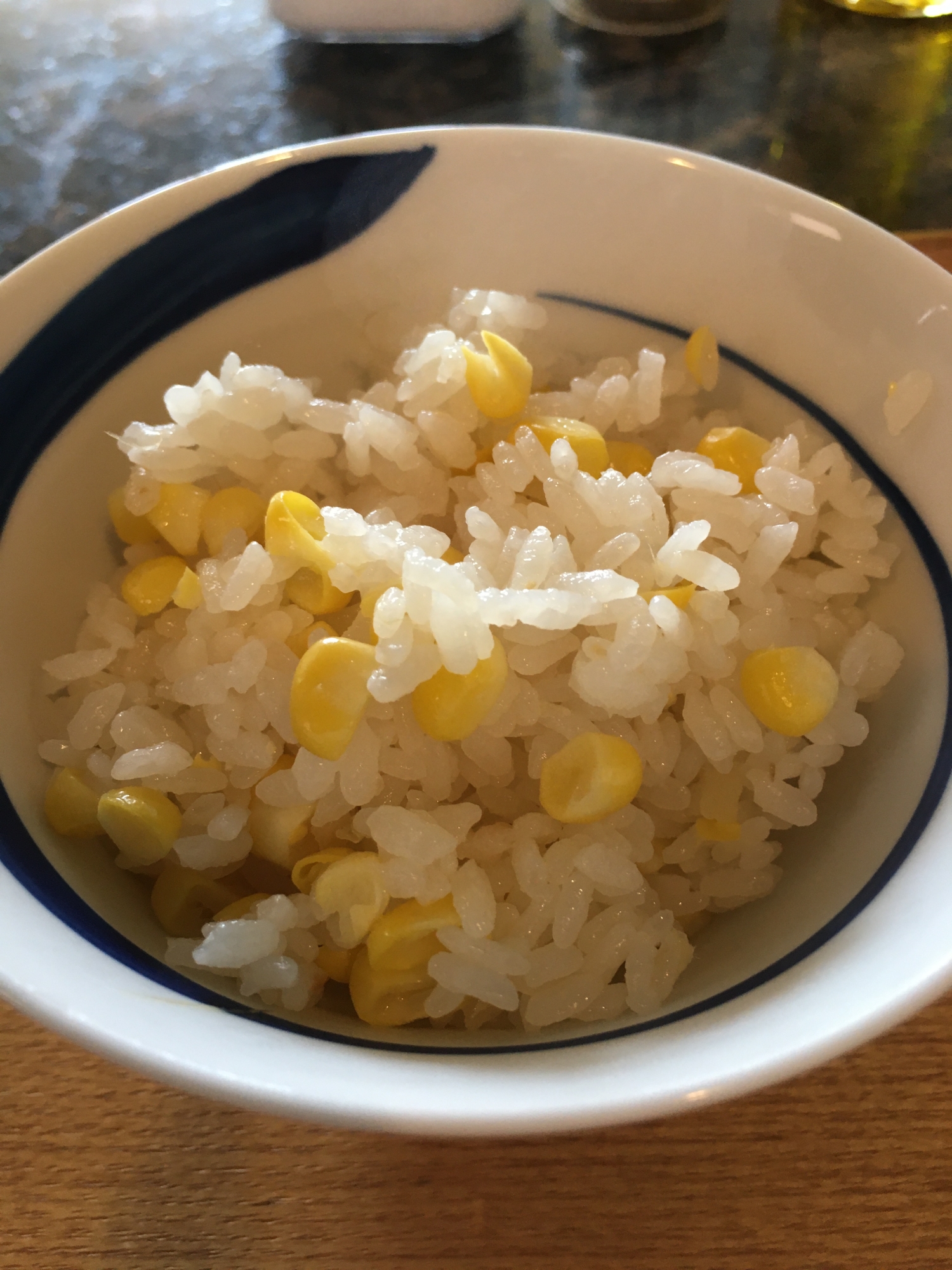 夏のごちそう　とうもろこしご飯