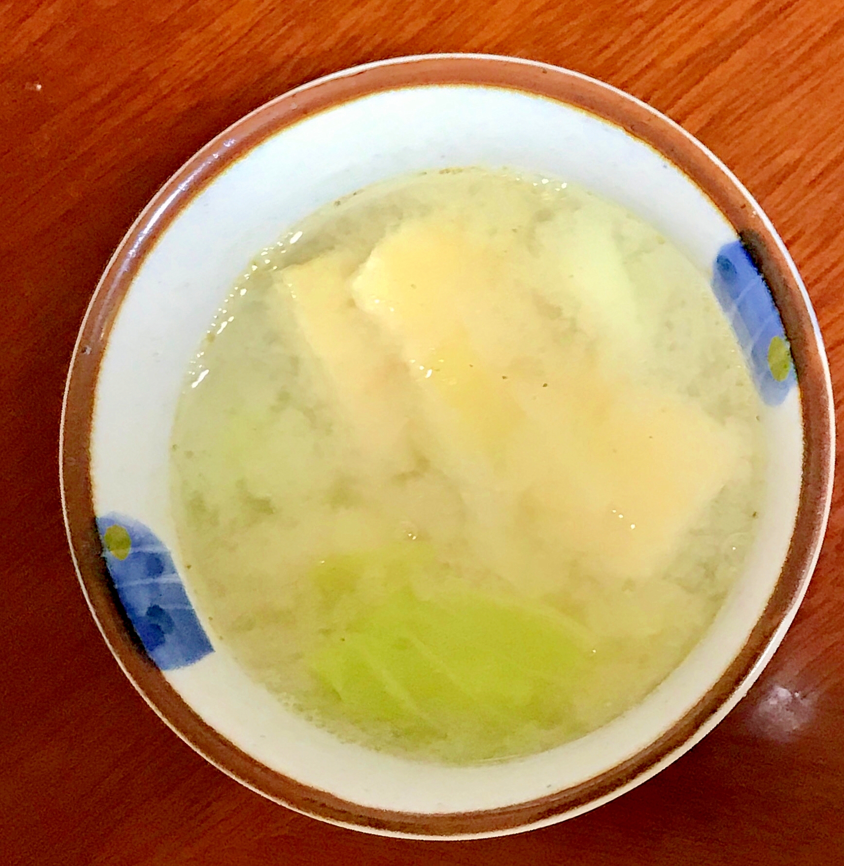 キャベツと油揚げの簡単味噌汁