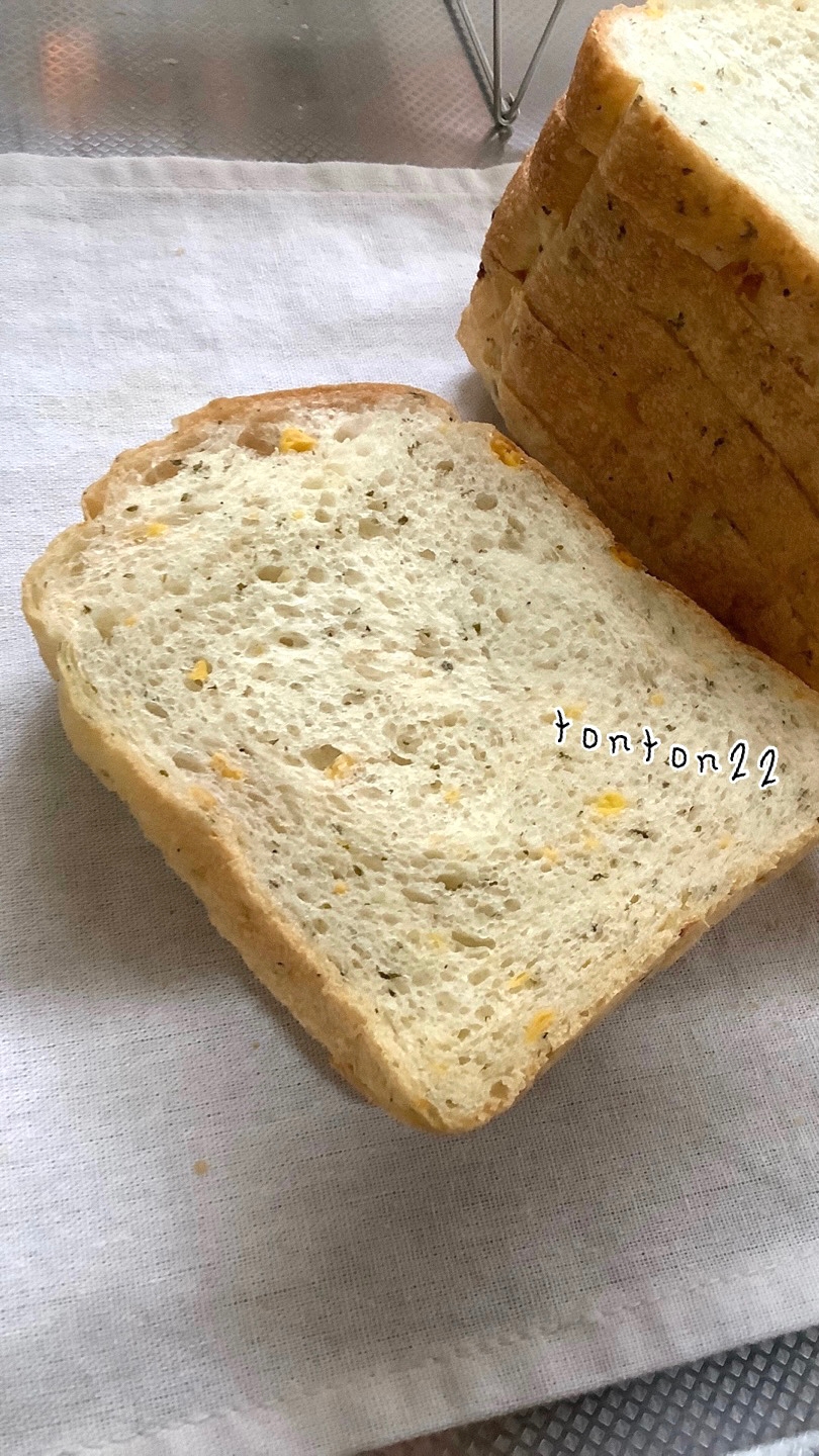 ホームベーカリーでコーンパセリ食パン☆