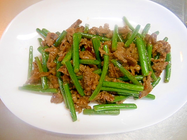にんにくの芽と牛肉のオイスターソース炒め