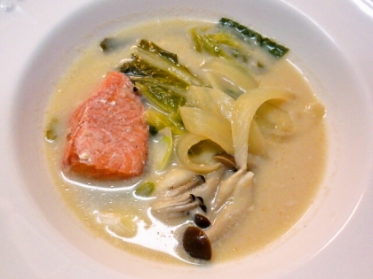 鮭と白菜の味噌クリーム煮