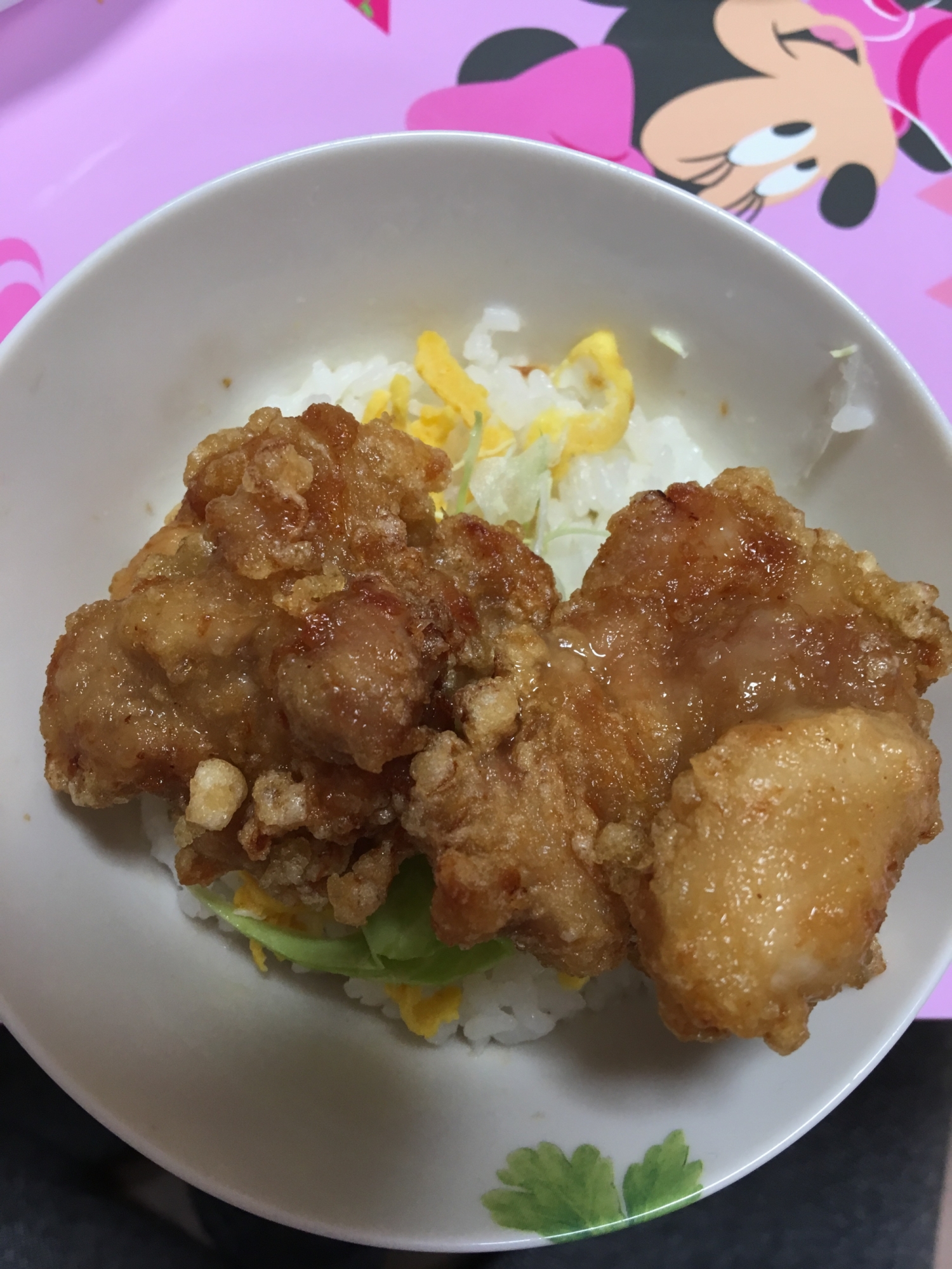 錦糸卵で彩り╰(*´︶`*)╯♡唐揚げ丼☆