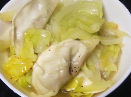 簡単☆水餃子とキャベツのスープ