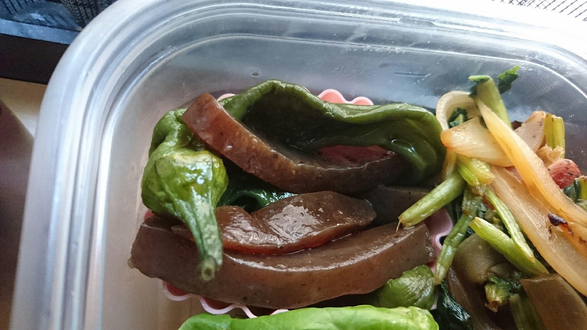 こんにゃくと万願寺唐辛子のピリ辛炒め煮